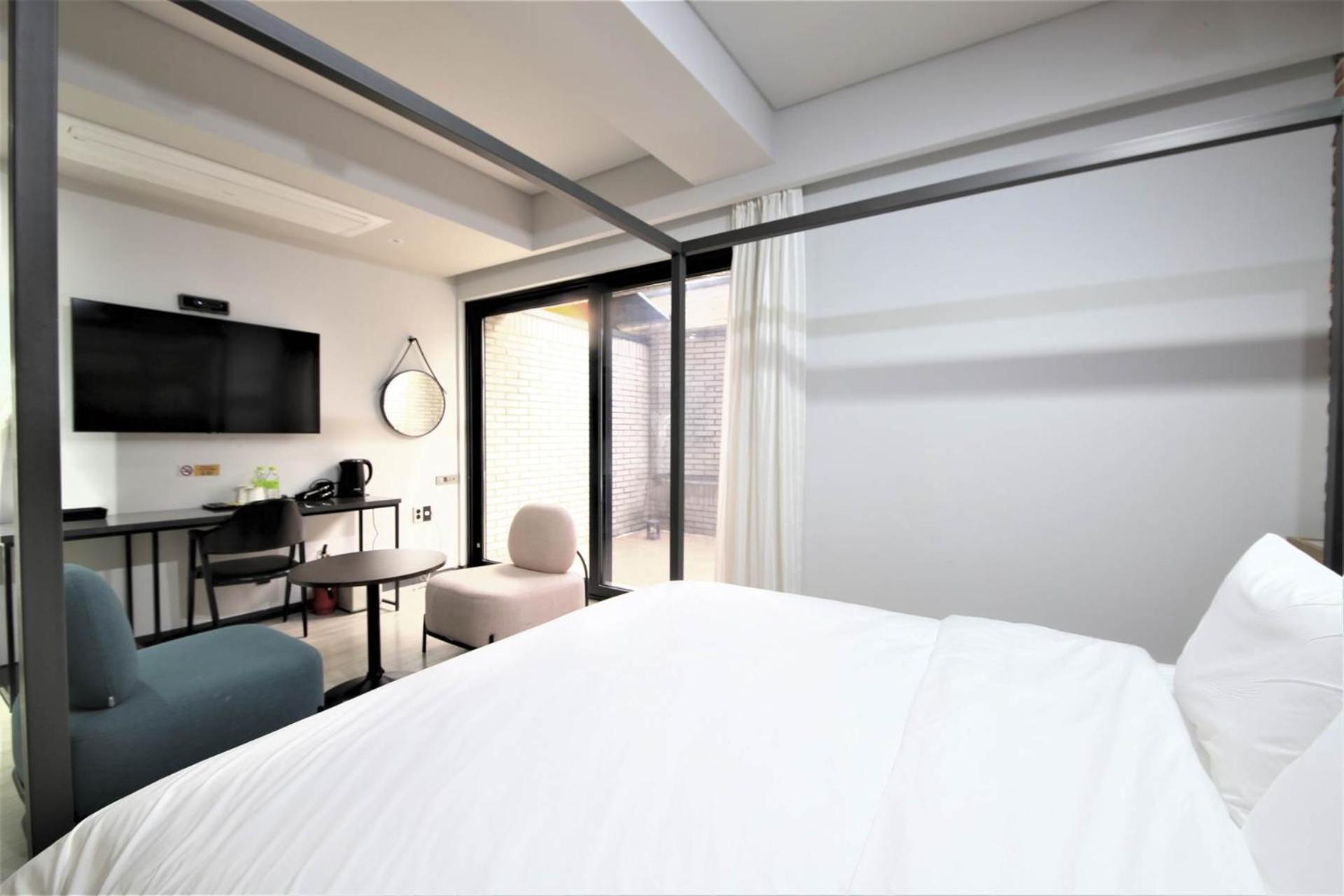בוסאן Seomyeon Hound Hotel 1St Street מראה חיצוני תמונה